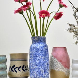 White and Blue splatter vase - Image 8